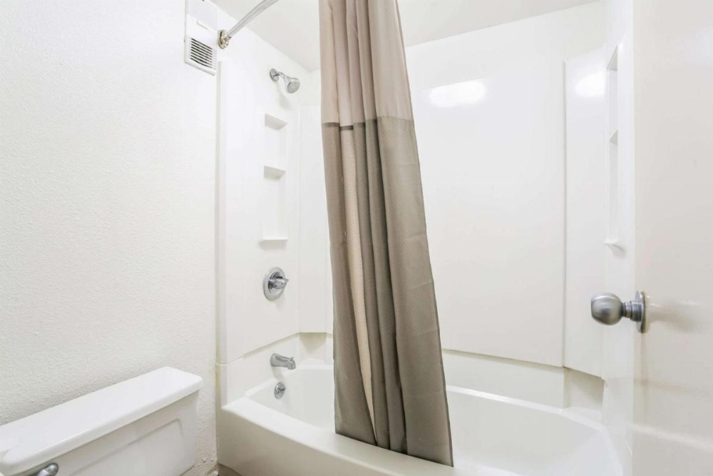 Room Image 5