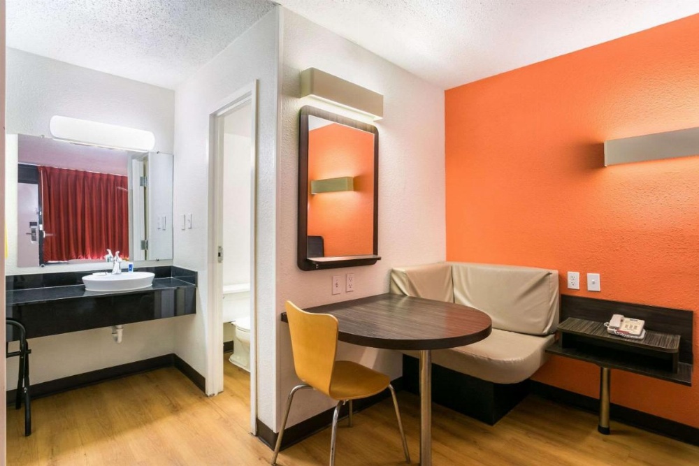 Room Image 2
